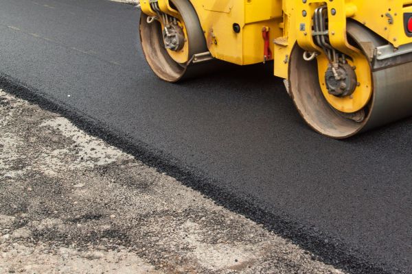 Cost of Driveway Asphalt Paving in Roseville